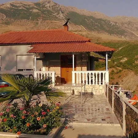 Krisafi Πανσιόν